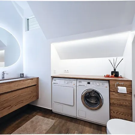 Liblika Daire Tallinn